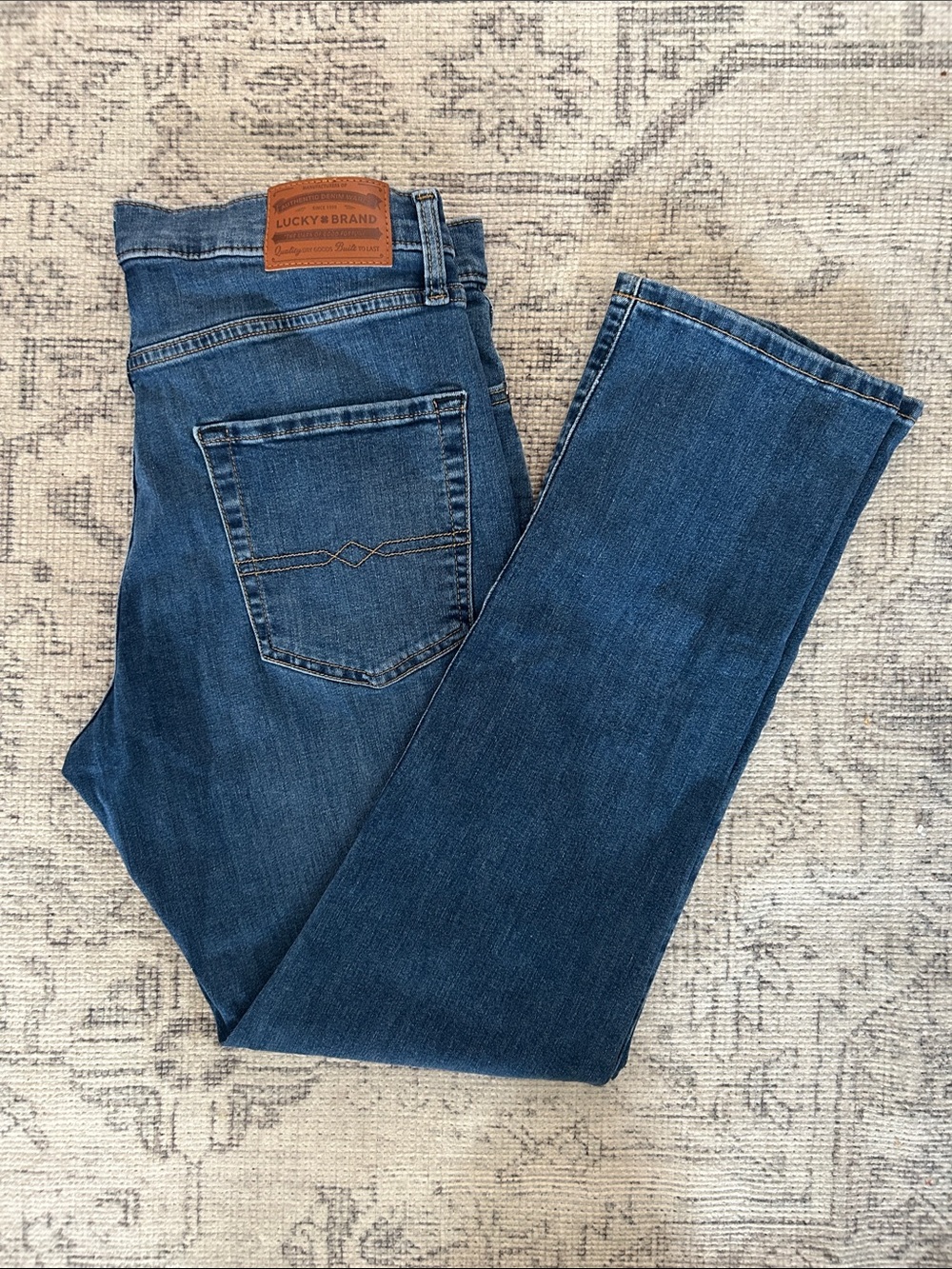 Lucky Brand Men's Dark Blue Straight Jeans with Leather Patch